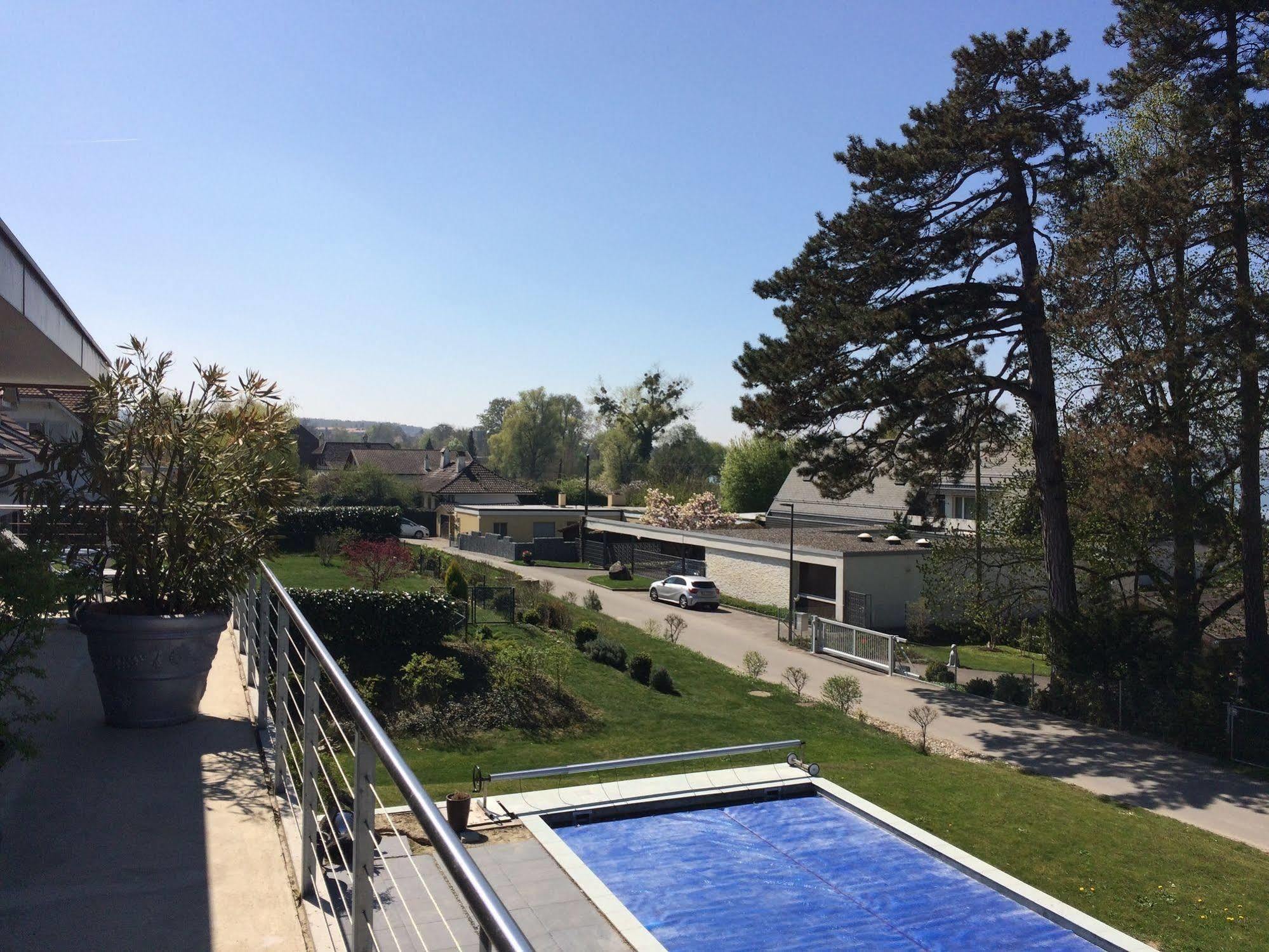Morat Gaste Zimmer Exterior foto